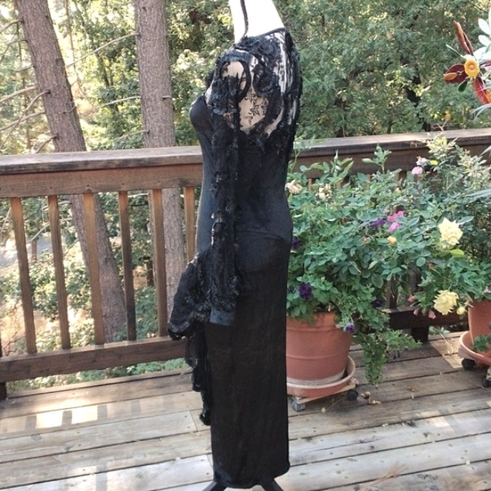 Yvan & Marzia Velvet Evening Dress Baddie Whimsigoth - Picture 6 of 10